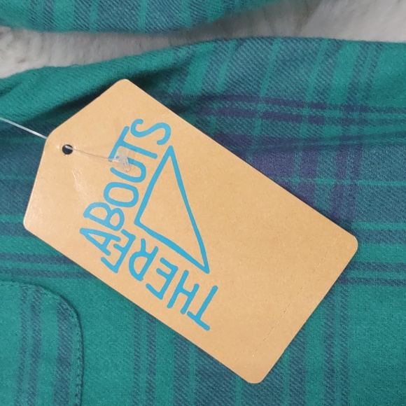 THERE ABOUTS FLANNEL SHACKET - Picture 5 of 15